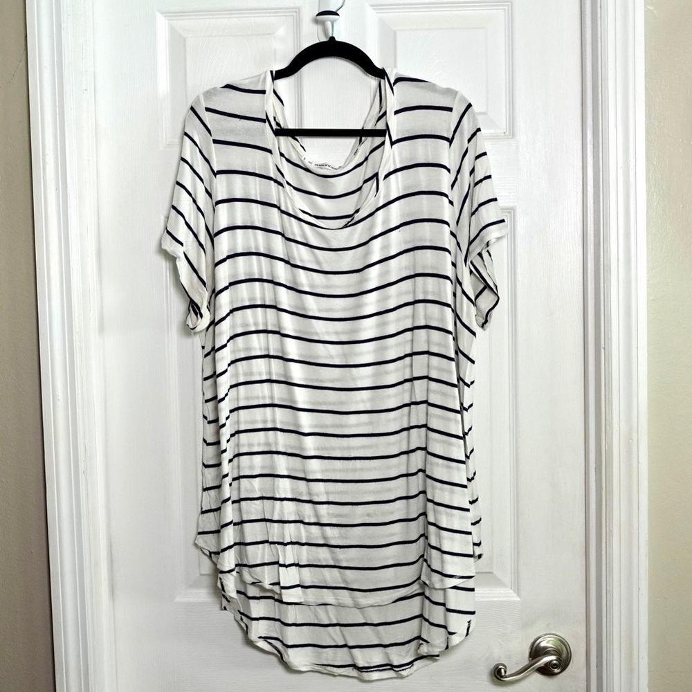 Maurices navy and white stripe tshirt
